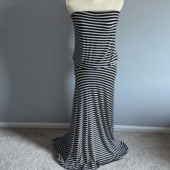 Veronica M. Striped Strapless Dress! - Picture 2 of 14